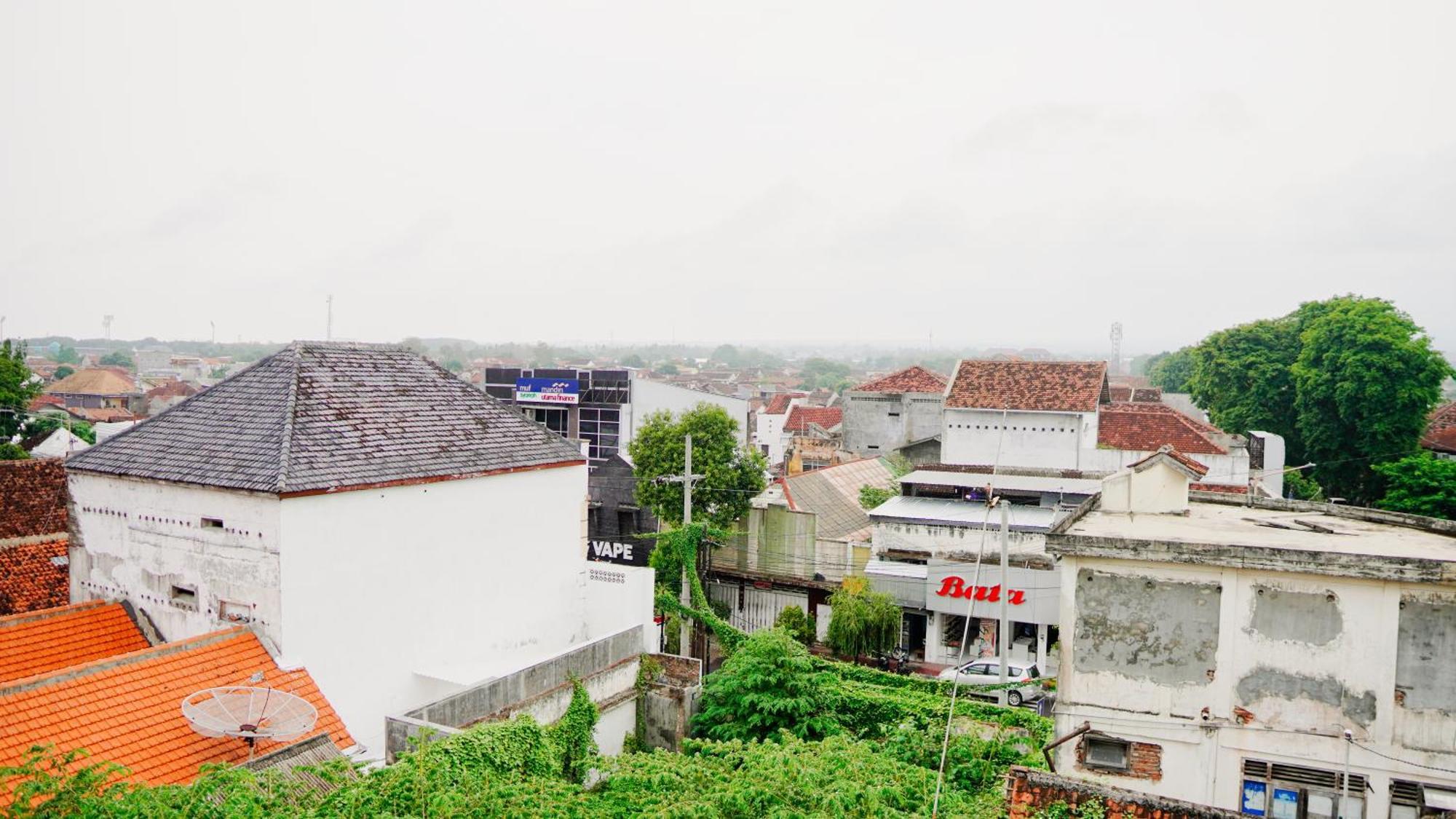 Dormitory Tourism Sritanjung Banyuwangi By Gajahsora Management Bagian luar foto