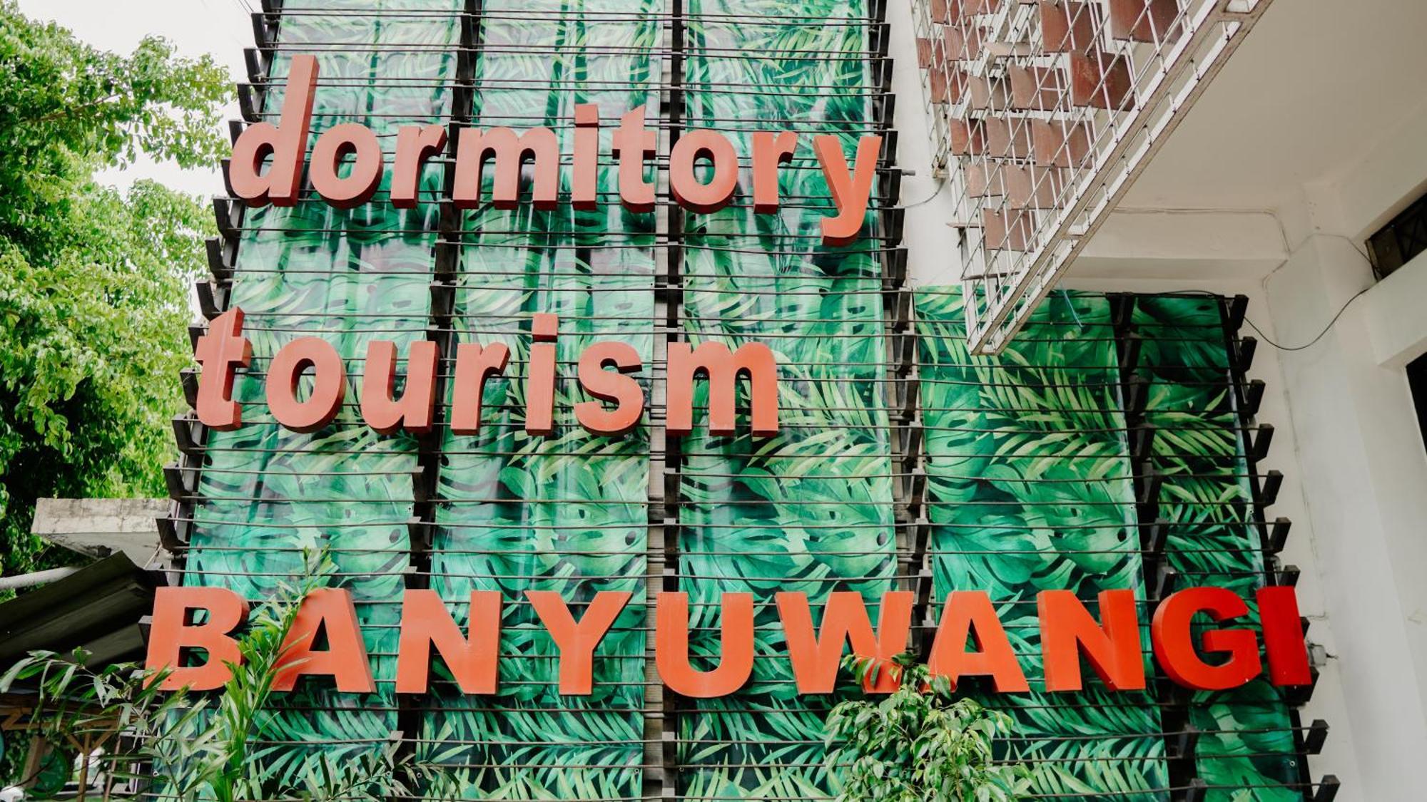 Dormitory Tourism Sritanjung Banyuwangi By Gajahsora Management Bagian luar foto